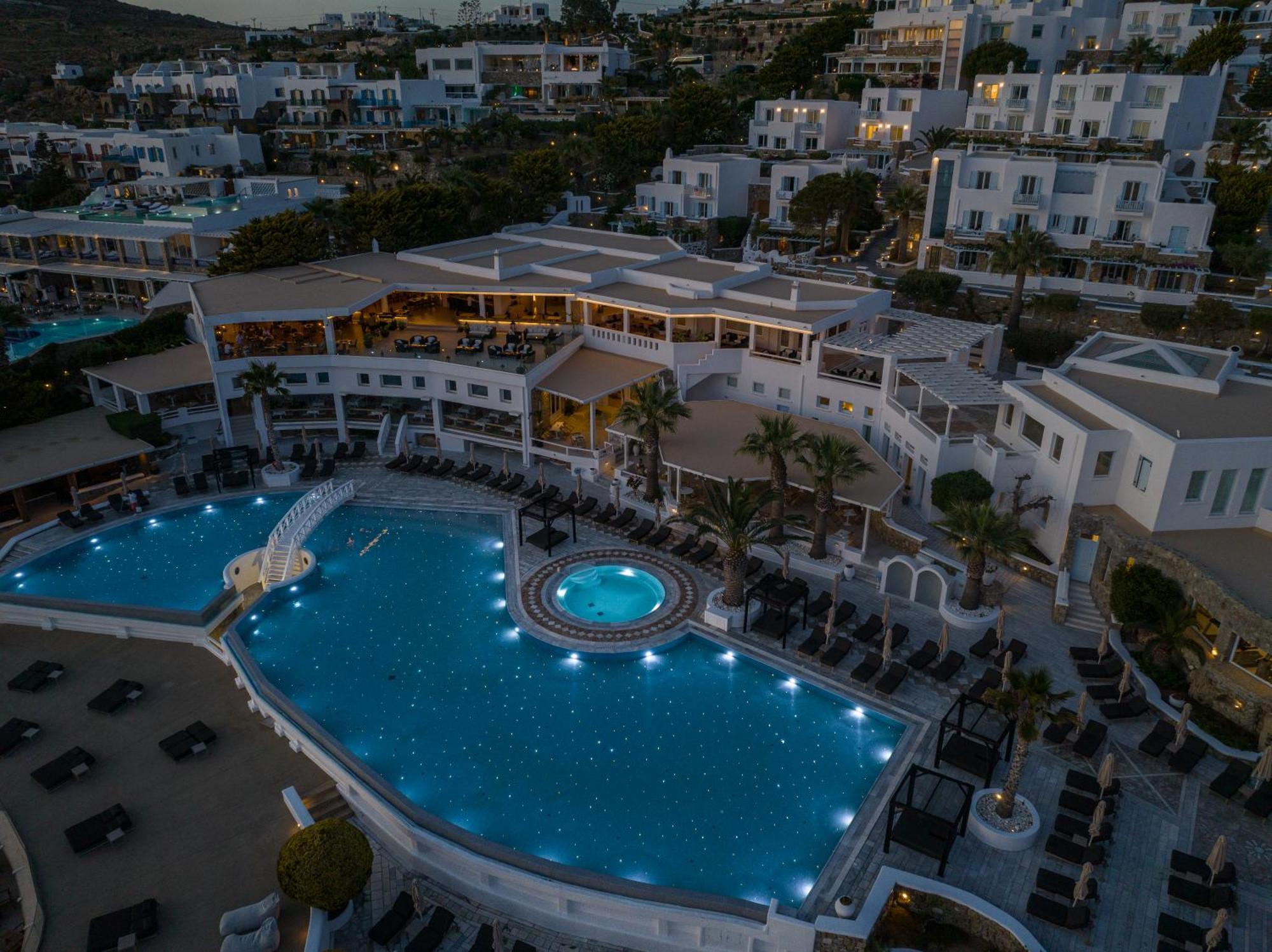圣约翰别墅酒店 Agios Ioannis Diakoftis 外观 照片 Aerial view of the resort